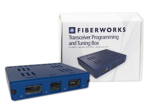 Fiberworks transceiverkoder QSX-F v3 for SFP/XFP/QSFP, inkl. QSFP-DD 