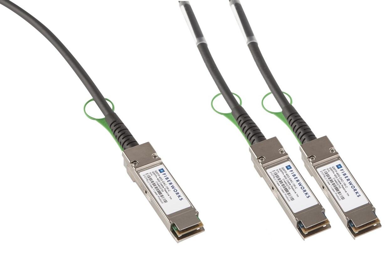 QSFP28-2QSFP28D Fiberworks AS  QSFP28 100G to 2x QSFP28 50G DAC Passive, 100GBASE-CR4